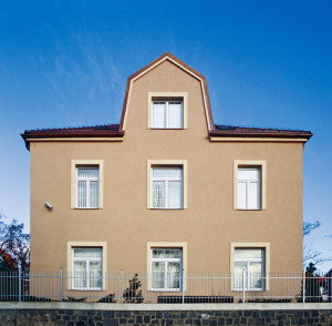 budova_vysluni_praha10